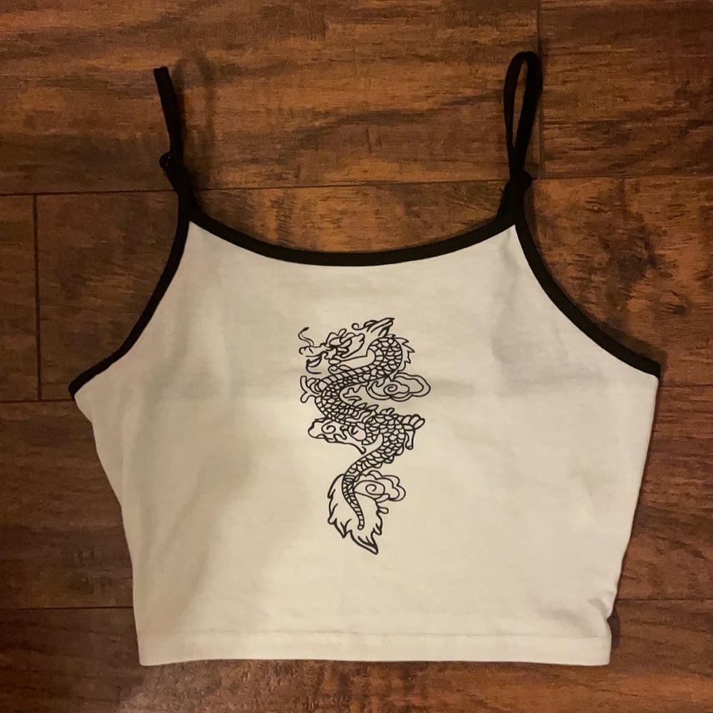 New Without Tags SHEIN White & Black Dragon Crop Top - Picture 3 of 11